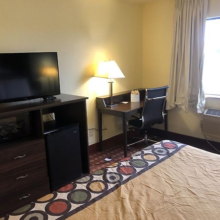 Super 8 By Wyndham Plover Stevens Point Area Exterior foto